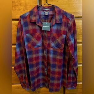 Eddie Bauer women’s size small button-down lightweight cotton plaid shirt. NWT.